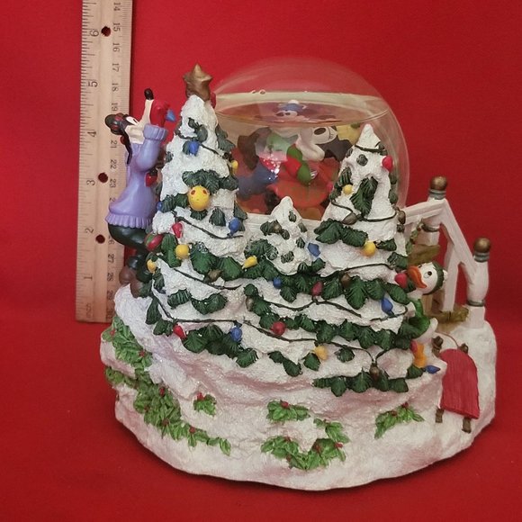 Disney Mickey Mouse Minnie Winter Wonderland Christmas Musical Snow Globe - Picture 6 of 12